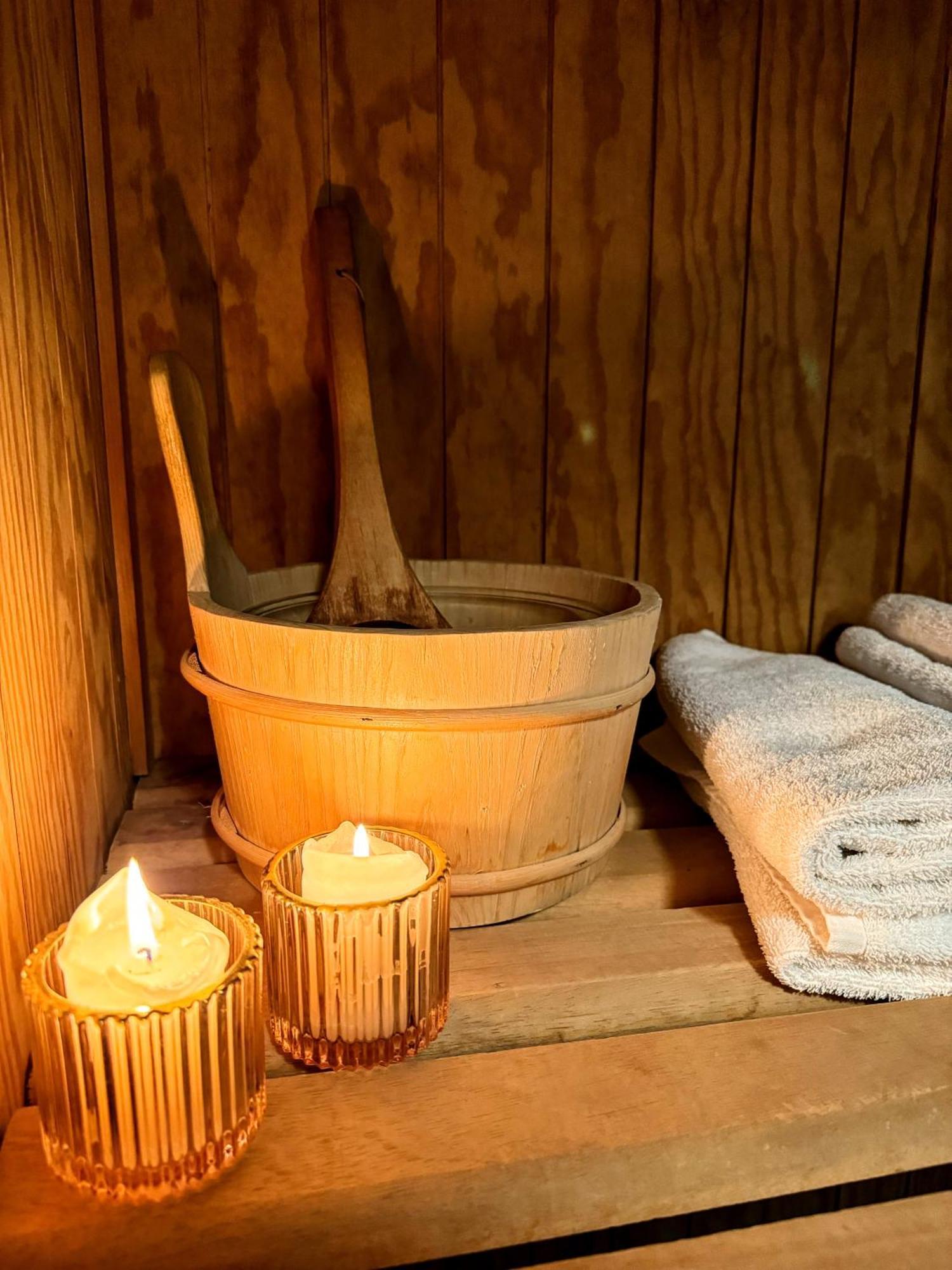 Clone Country House Aughrim Eksteriør bilde A traditional sauna bucket and ladle